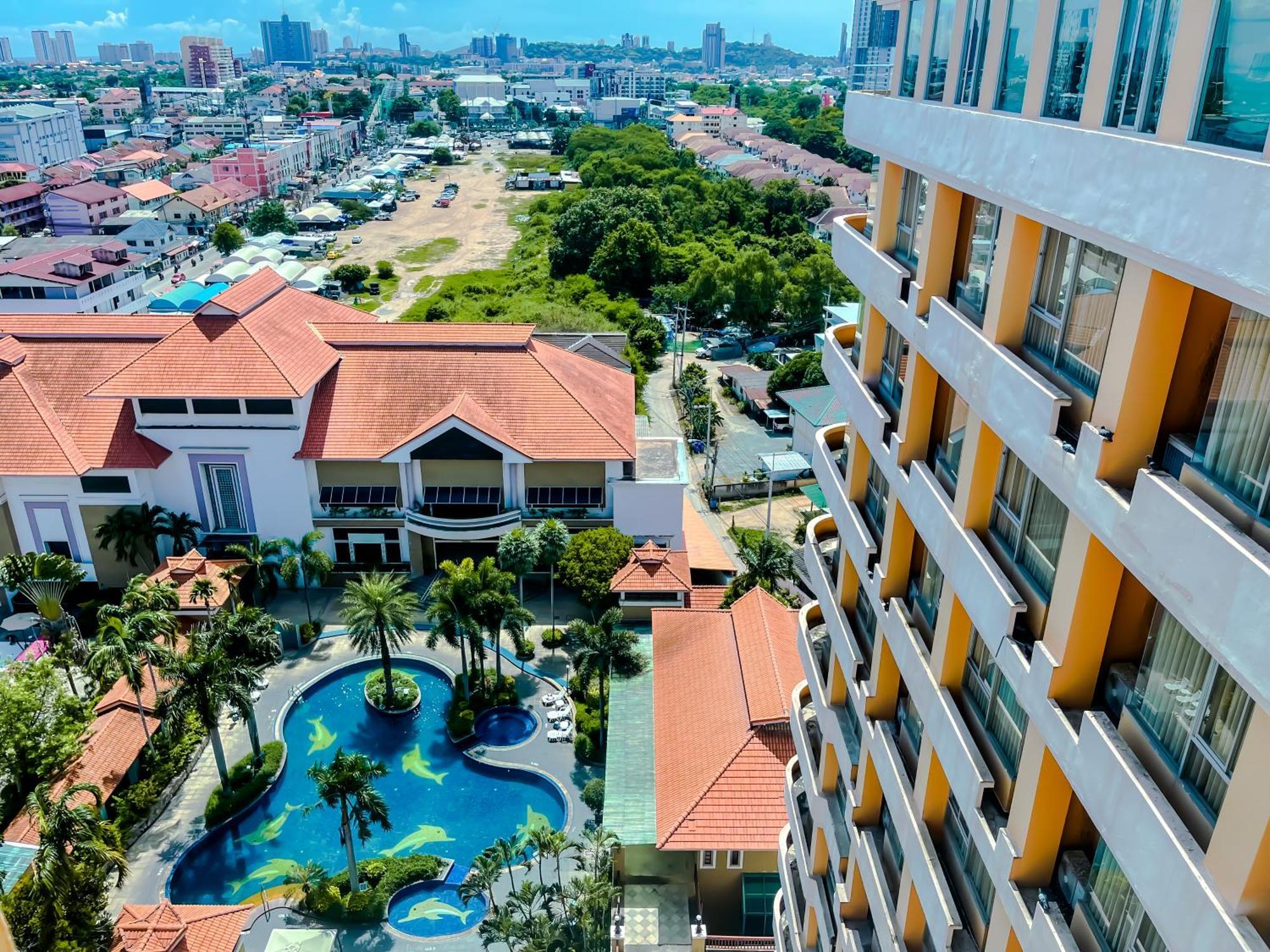 Eastern Grand Palace Pattaya Bagian luar foto